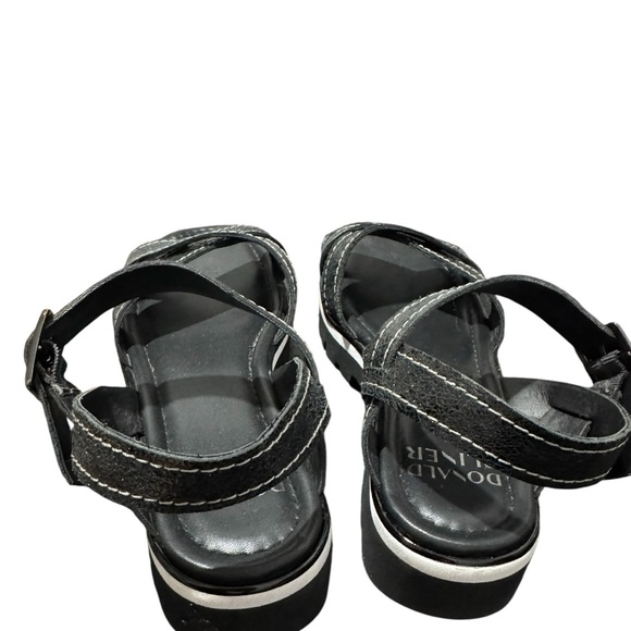 Donald J Pliner Pyper Black Strappy Platform Sandals Size 9 - Picture 6 of 6
